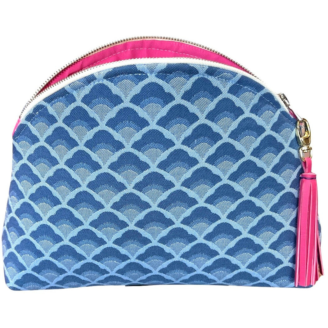 Blue Scallop Performance Pouch