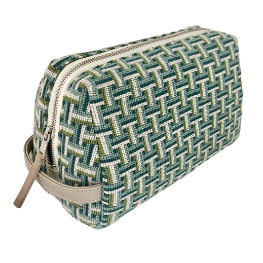 Saxon Toiletry Bag in Peacock